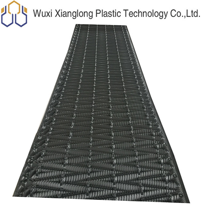 Διαγώνια μέσα 750X2000mm ροής φραγμών πτερυγίων δροσίζοντας πύργων PVC μαύρο γκρι